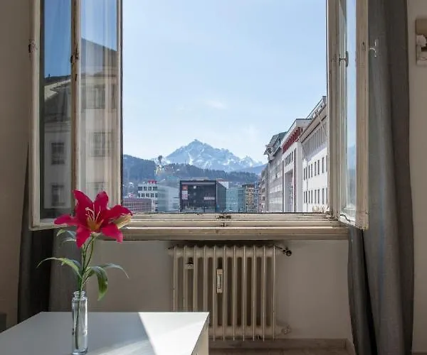 In The Center * Innsbruck