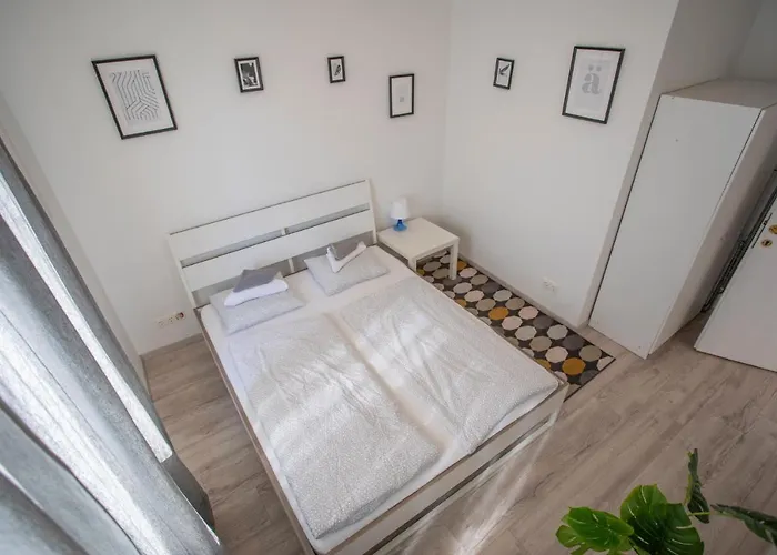 In The Center Innsbruck