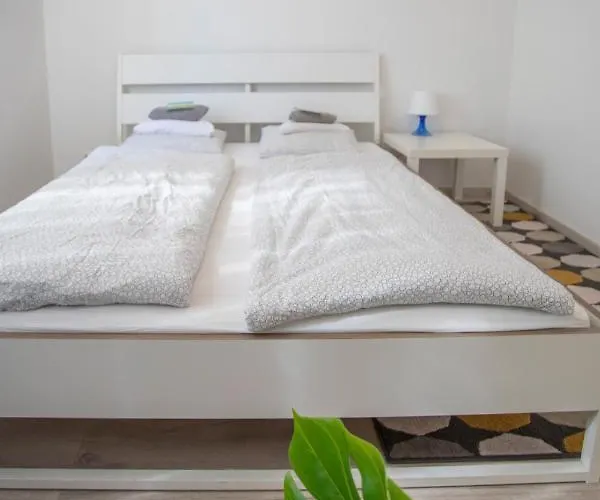 In The Center * Innsbruck