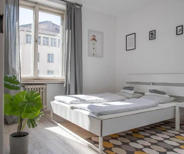 In The Center Інсбрук